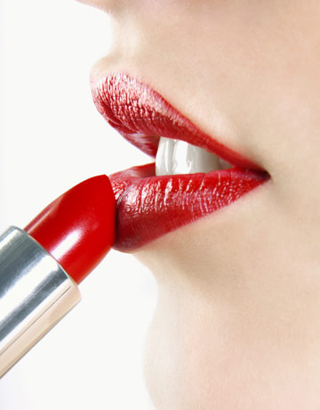 lead-free-lipstick2-lg